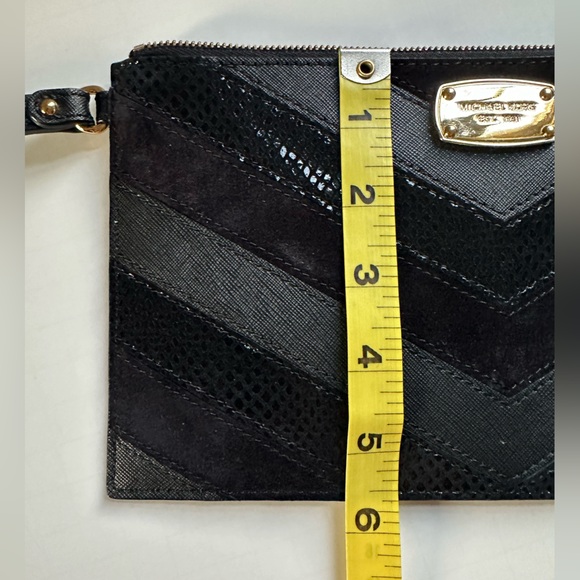 Michael Kors Black Suede & Leather Jet Set Wristlet/Wallet NWT 10” x 6” - Picture 7 of 8